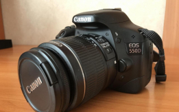 Canon EOS 550D kit 18-55 mm