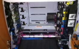 Отличный принтер HP color laser jet 2605
